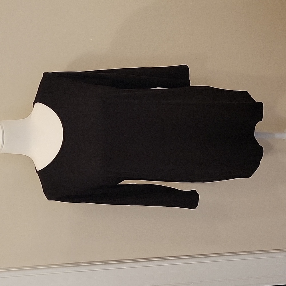 Kim & Cami Black 3/4 Sleeve Flowy Top